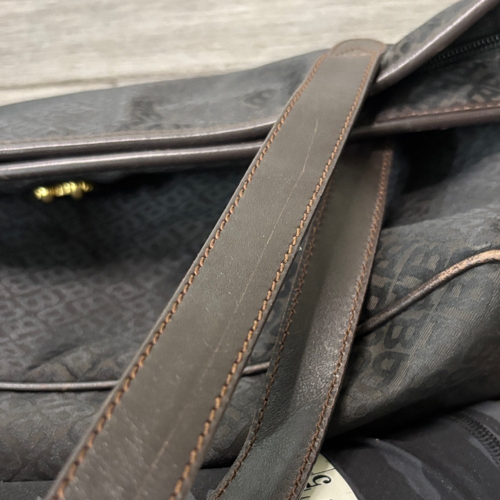 BALLY Vintage Monogram Canvas Tote Bag Quiet Luxury Minimalist Gold Clasp - Picture 15 of 17